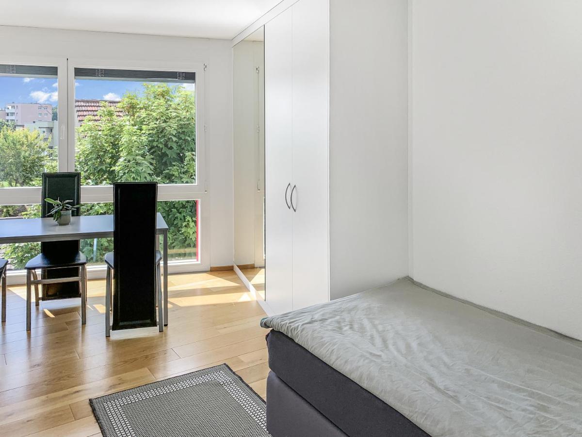 Haus Zur Lilie Hotel Hinwil Ngoại thất bức ảnh